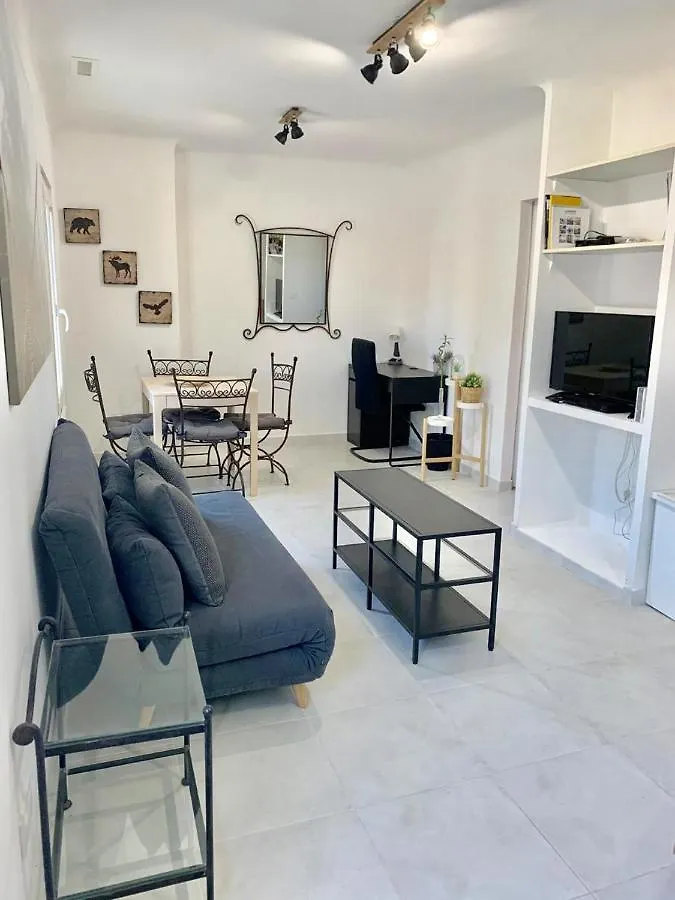 T2 Bis Cosy Climatise, Intra Muros Avignon Apartment